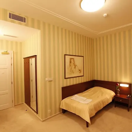 Hotel Sandor Pavillon Piest'any