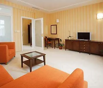 Hotel Sandor Pavillon